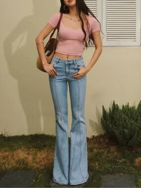 High-Rise Light Blue Flare Jeans with Paneled Seams sz S